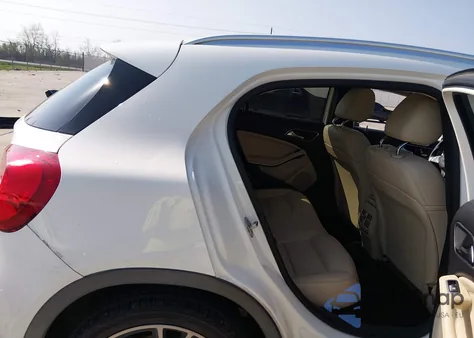 2019 Mercedes-Benz Gla 250 z USA, uszkodzony, nr VIN WDCTG4EBXKU012768